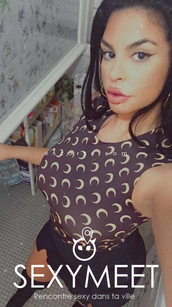 Rencontre sexe Aigues Juntes